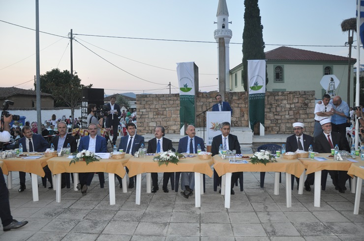 saglik bakani muezzinoglu kozlukebirdeki iftara katildi (12).JPG